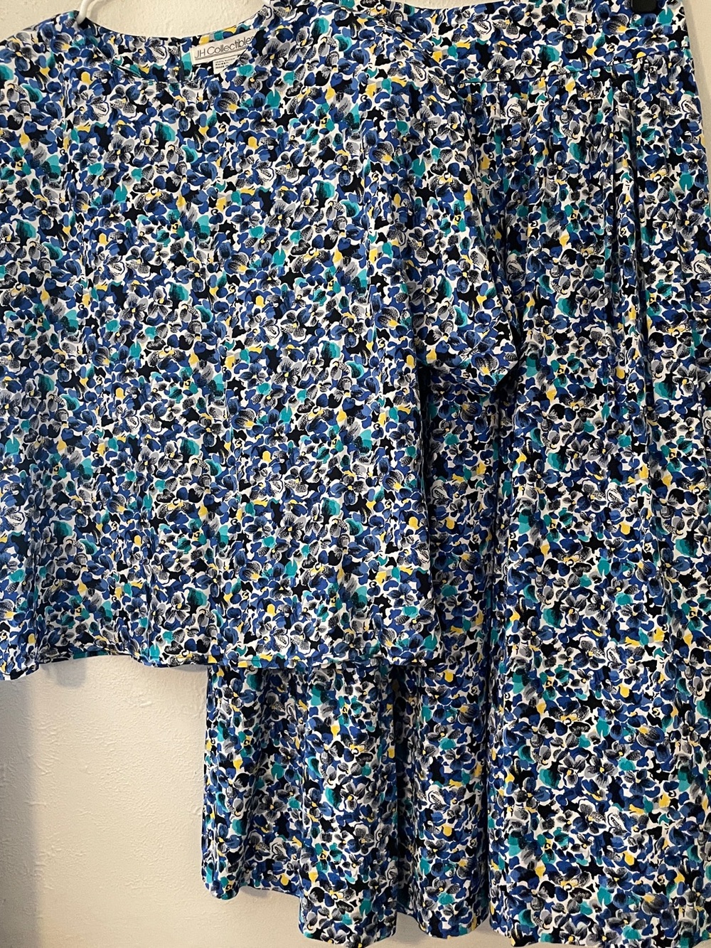 JH Collectibles Vintage Rayon Short Sleeve Floral Blouse Skirt Set Multicolor 14